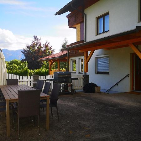 Apartamento Haus Im Grünen Villach Exterior foto